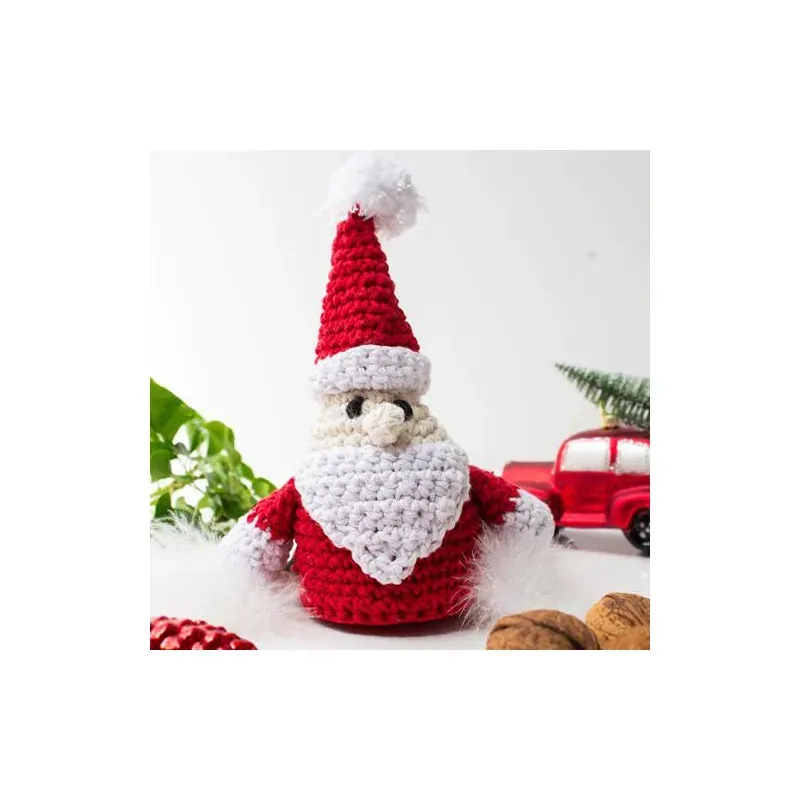 Kit amigurumi Père Noël Ruby au crochet débutant : vue 1